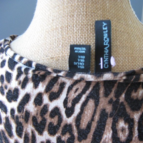Leopard Print Cynthia Rowley V Neck Top - Picture 3 of 3